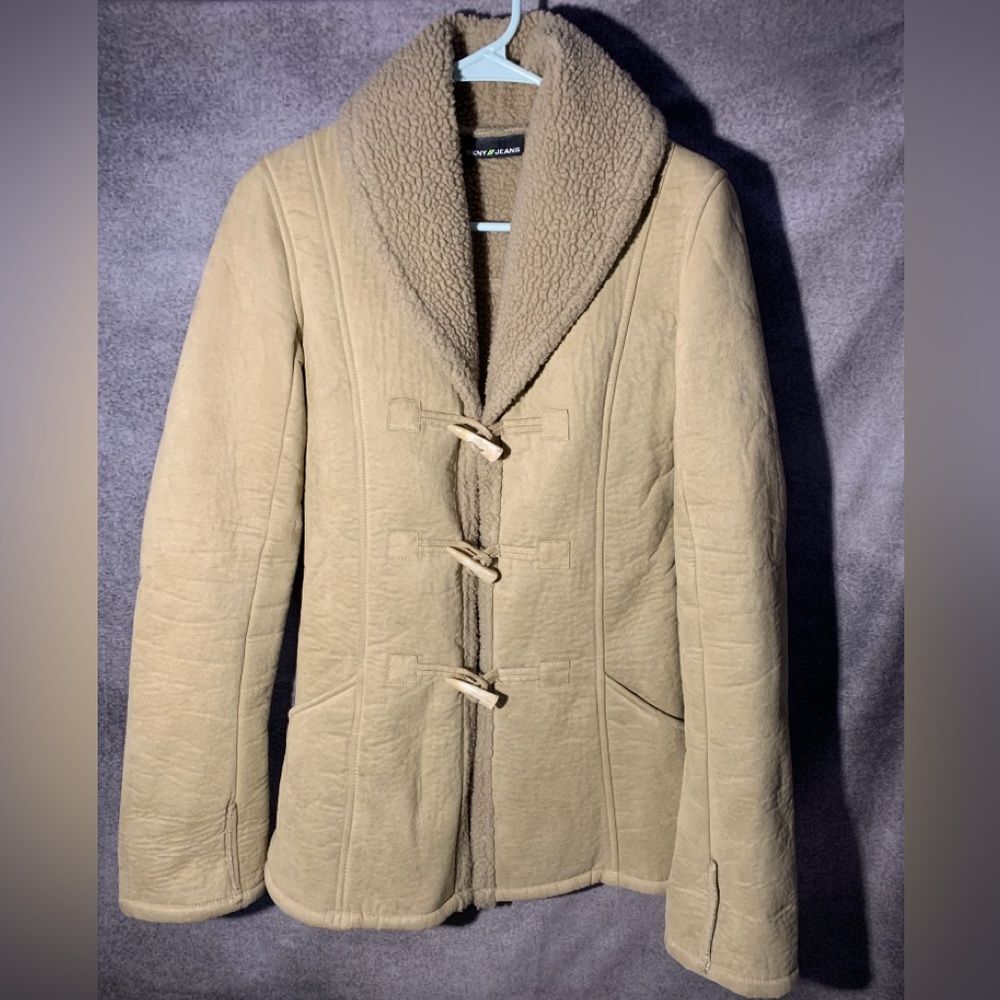 DKNY Beige Toggle Teddy Jacket women’s Sz XS